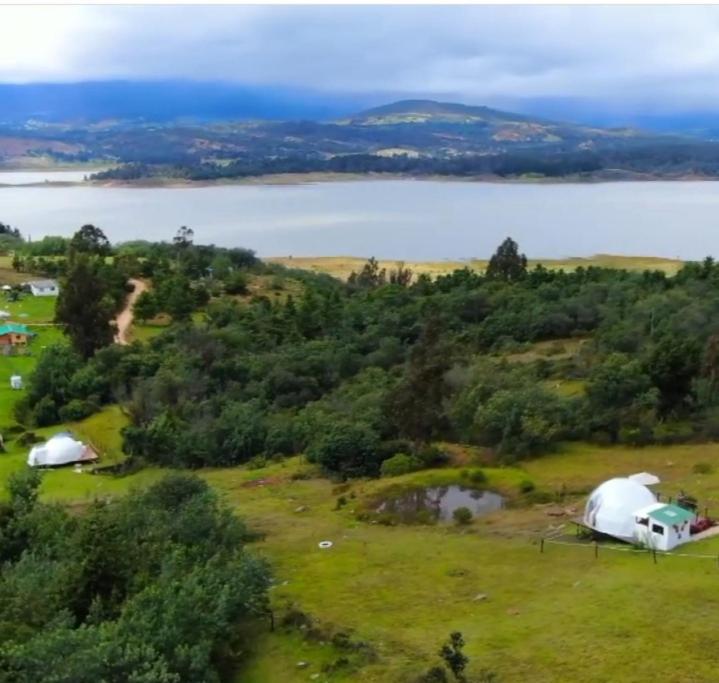 Glamping La Villa Гуатавита Экстерьер фото